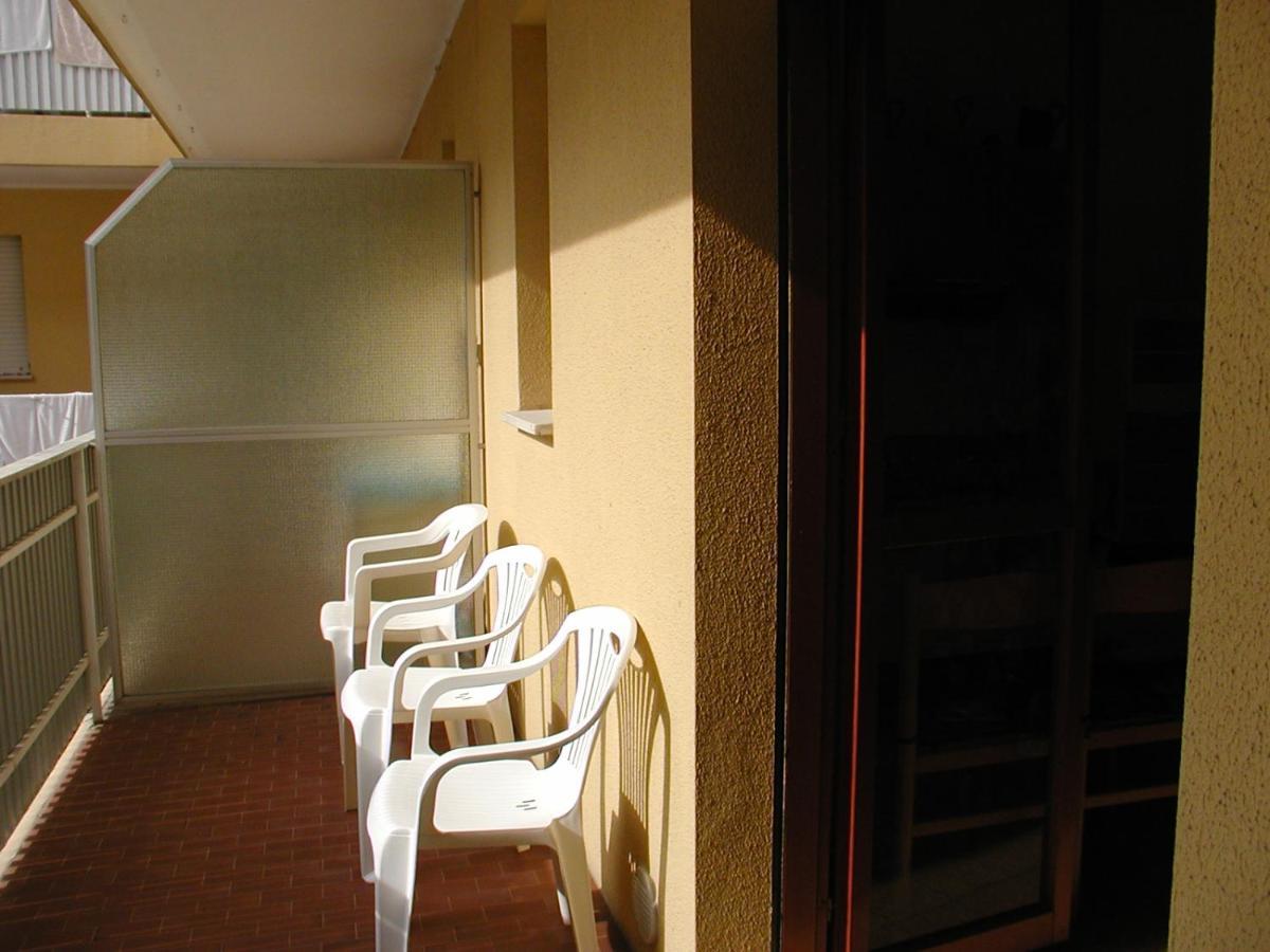 Residence Valbella Con Piscina Bibione Exterior photo